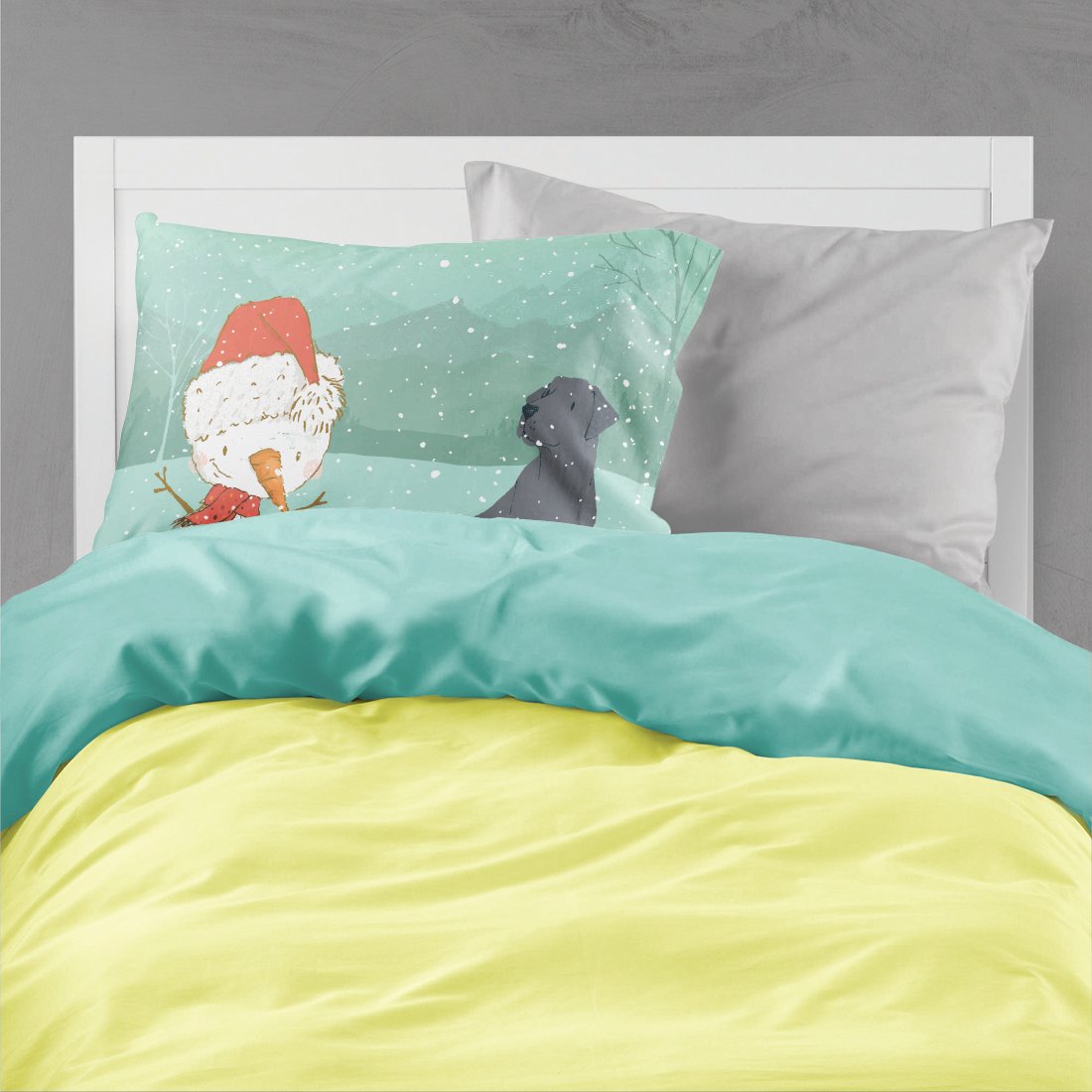 Black Labrador Snowman Christmas Standard Pillowcase Lightweight Super Soft Easy Care Decorative Artwork Pillowcase, Standard