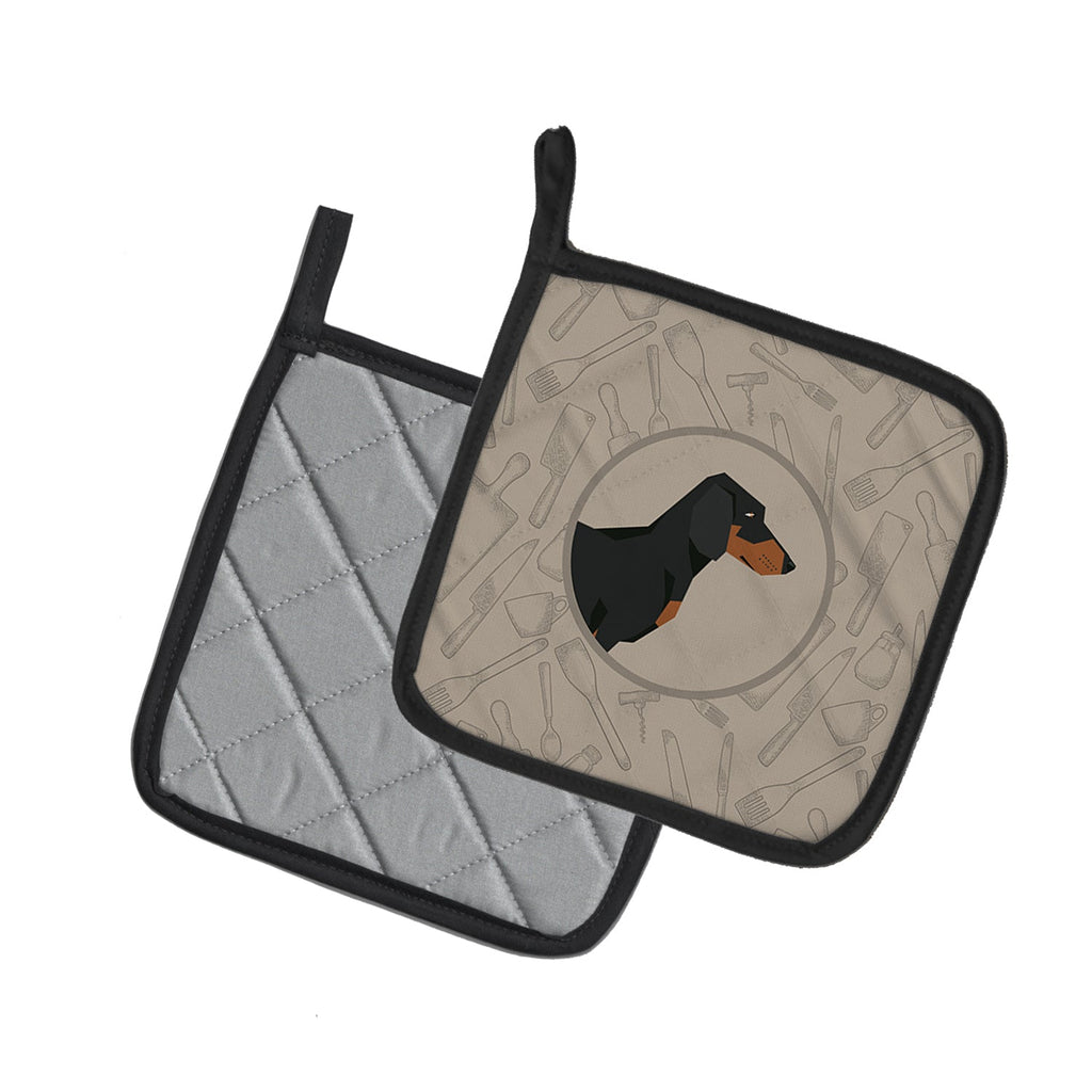 Dachshund In the Kitchen Pot Holder Set of 2 Heat Resistant Quilted Hot Pads 7.5 x 7.5 Inch, Insulated Kitchen Trivets for Cooking & Baking