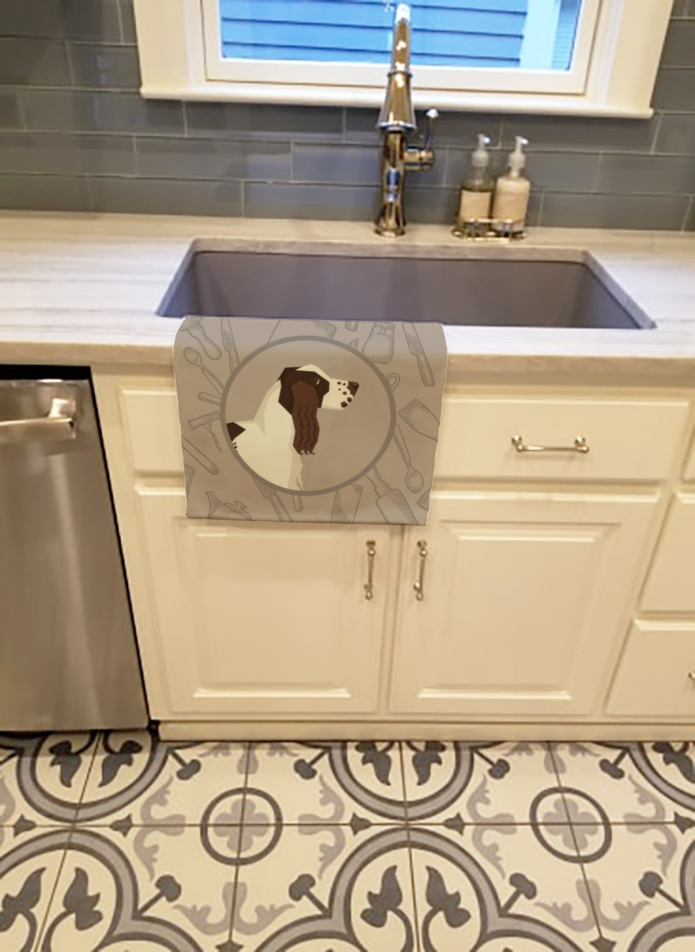 English Springer Spaniel In the Kitchen Kitchen Towel Velour Plush Front and Cotton Loop Back Machine Washable