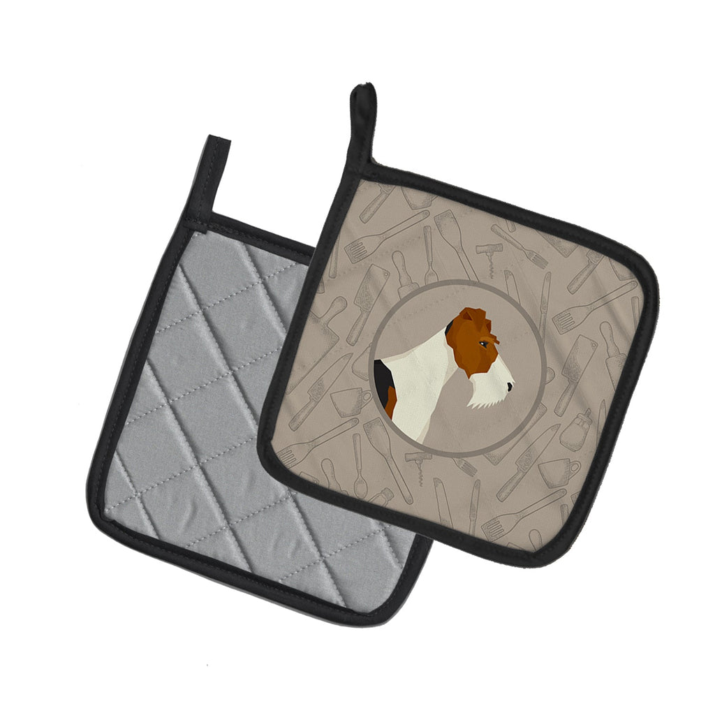 Fox Terrier In the Kitchen Pot Holder Set of 2 Heat Resistant Quilted Hot Pads 7.5 x 7.5 Inch, Insulated Kitchen Trivets for Cooking & Baking