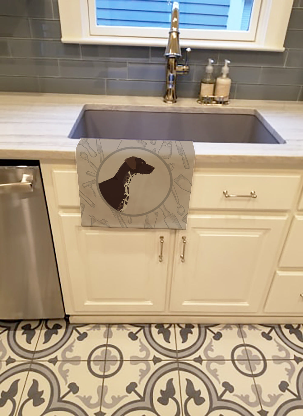 German Shorthaired Pointer In the Kitchen Kitchen Towel Velour Plush Front and Cotton Loop Back Machine Washable