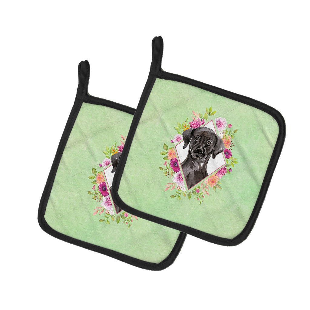 Black Labrador Green Flowers Pot Holder Set of 2 Heat Resistant Quilted Hot Pads 7.5 x 7.5 Inch, Insulated Kitchen Trivets for Cooking & Baking