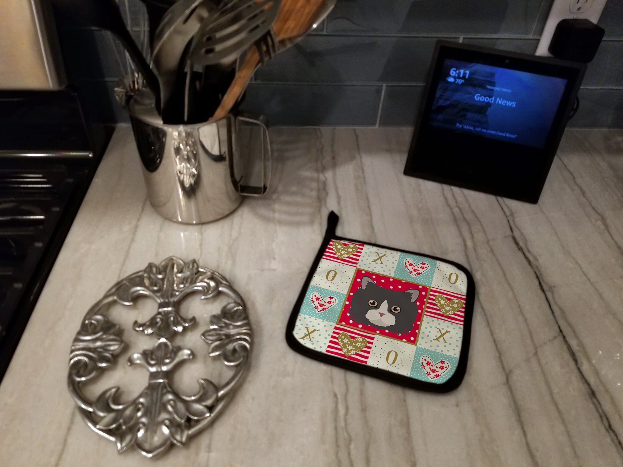 Poodle Cat Love Pot Holder Set of 2 Heat Resistant Quilted Hot Pads 7.5 x 7.5 Inch, Insulated Kitchen Trivets for Cooking & Baking