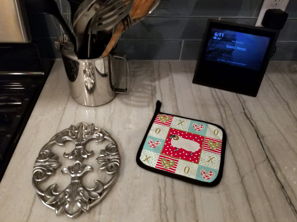 Scottish Blackface Sheep Love Pot Holder Set of 2 Heat Resistant Quilted Hot Pads 7.5 x 7.5 Inch, Insulated Kitchen Trivets for Cooking & Baking