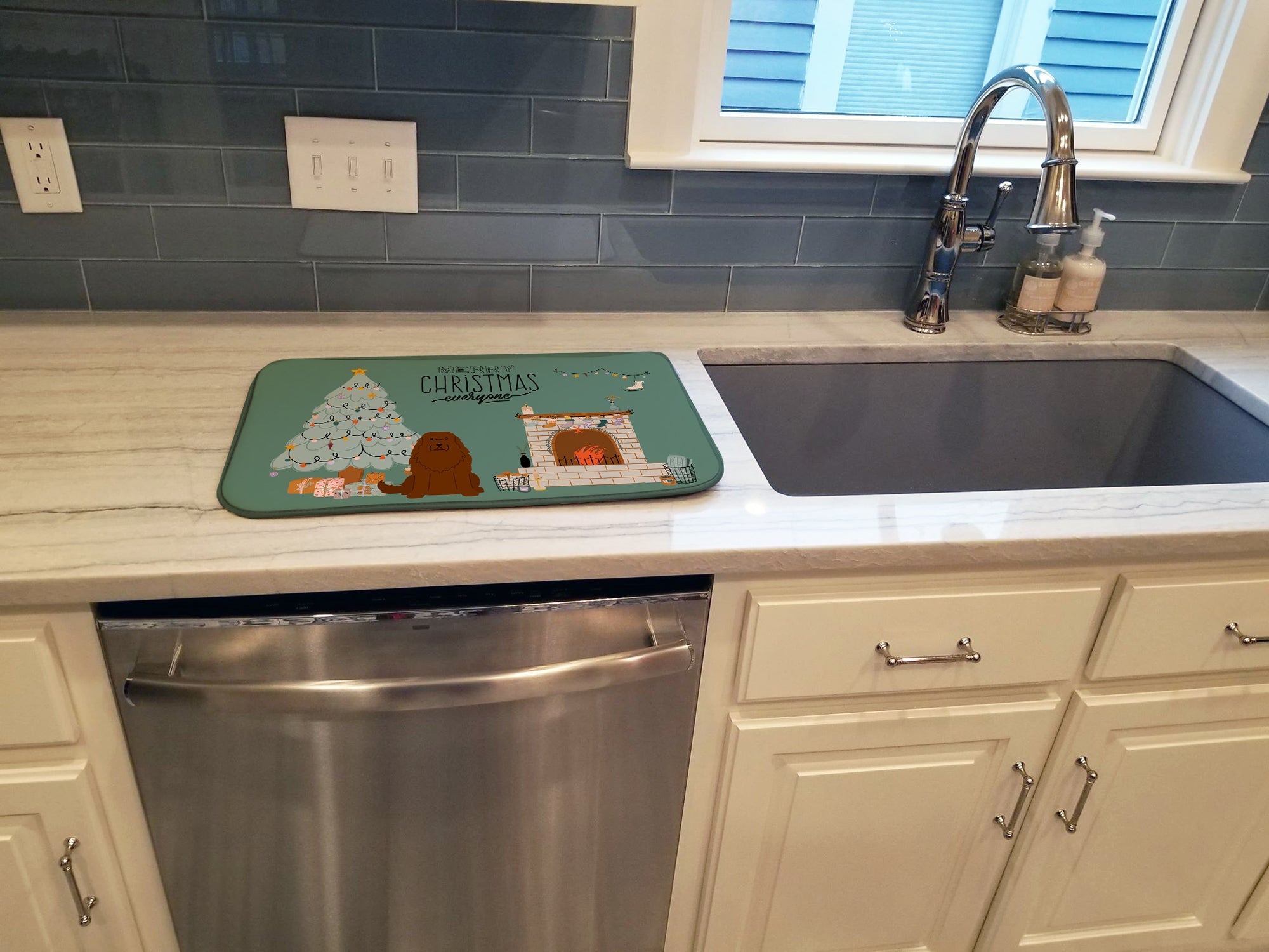 Caucasian Shepherd Dog Christmas Everyone Dish Drying Mat Absorbent Dish Drying Mat Pad for Kitchen Counter Dish Drainer Mat for Countertop, 14 x 21", Multicolor
