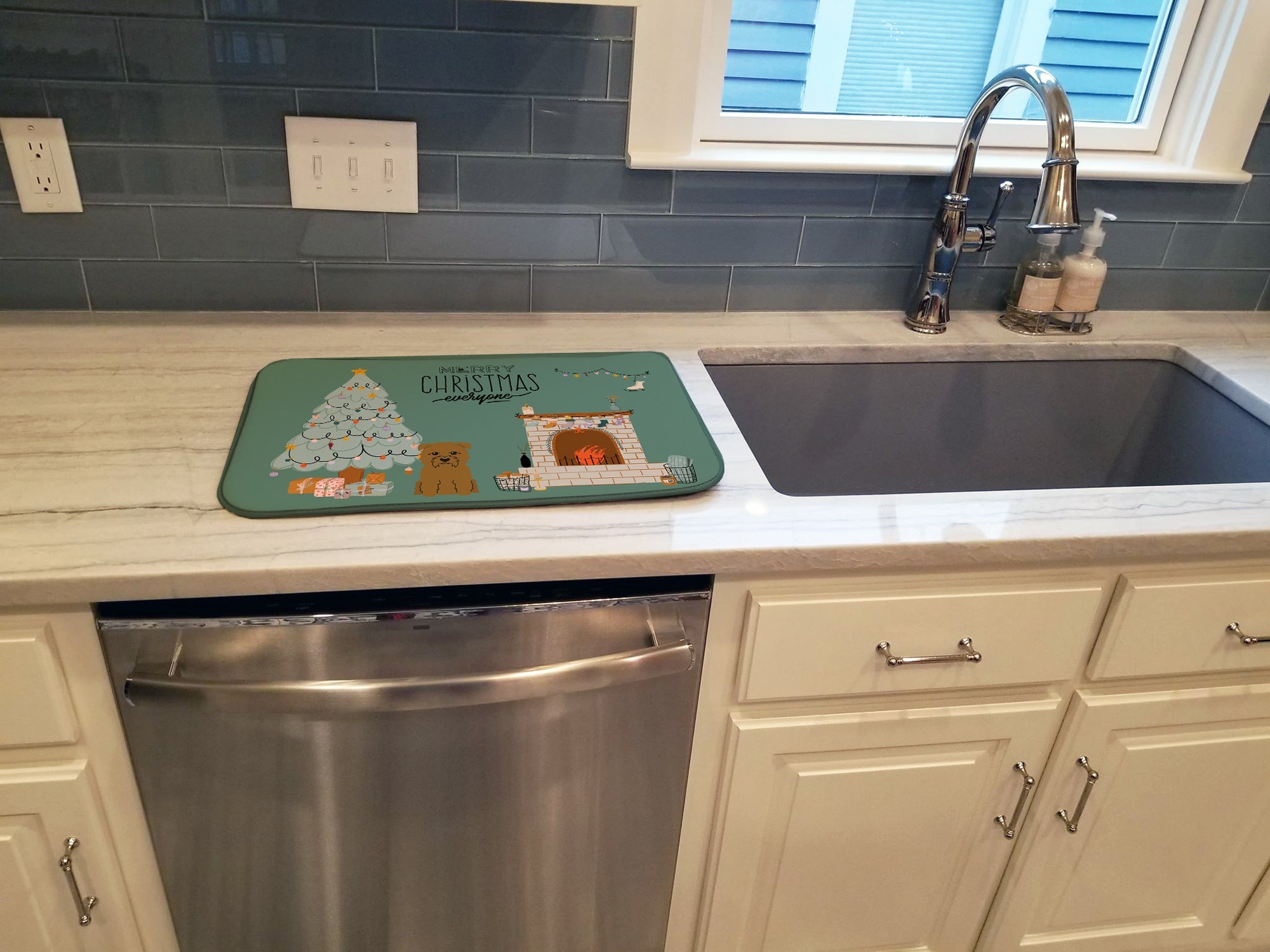 Tan Glen of Imal Christmas Everyone Dish Drying Mat Absorbent Dish Drying Mat Pad for Kitchen Counter Dish Drainer Mat for Countertop, 14 x 21", Multicolor
