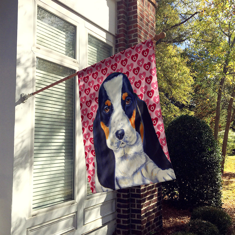 Basset Hound Hearts Love and Valentine's Day Portrait House Flag 28x40 Porch Sleeve Pole Decorative Outside Yard Banner Artwork Wall Hanging, Polyester