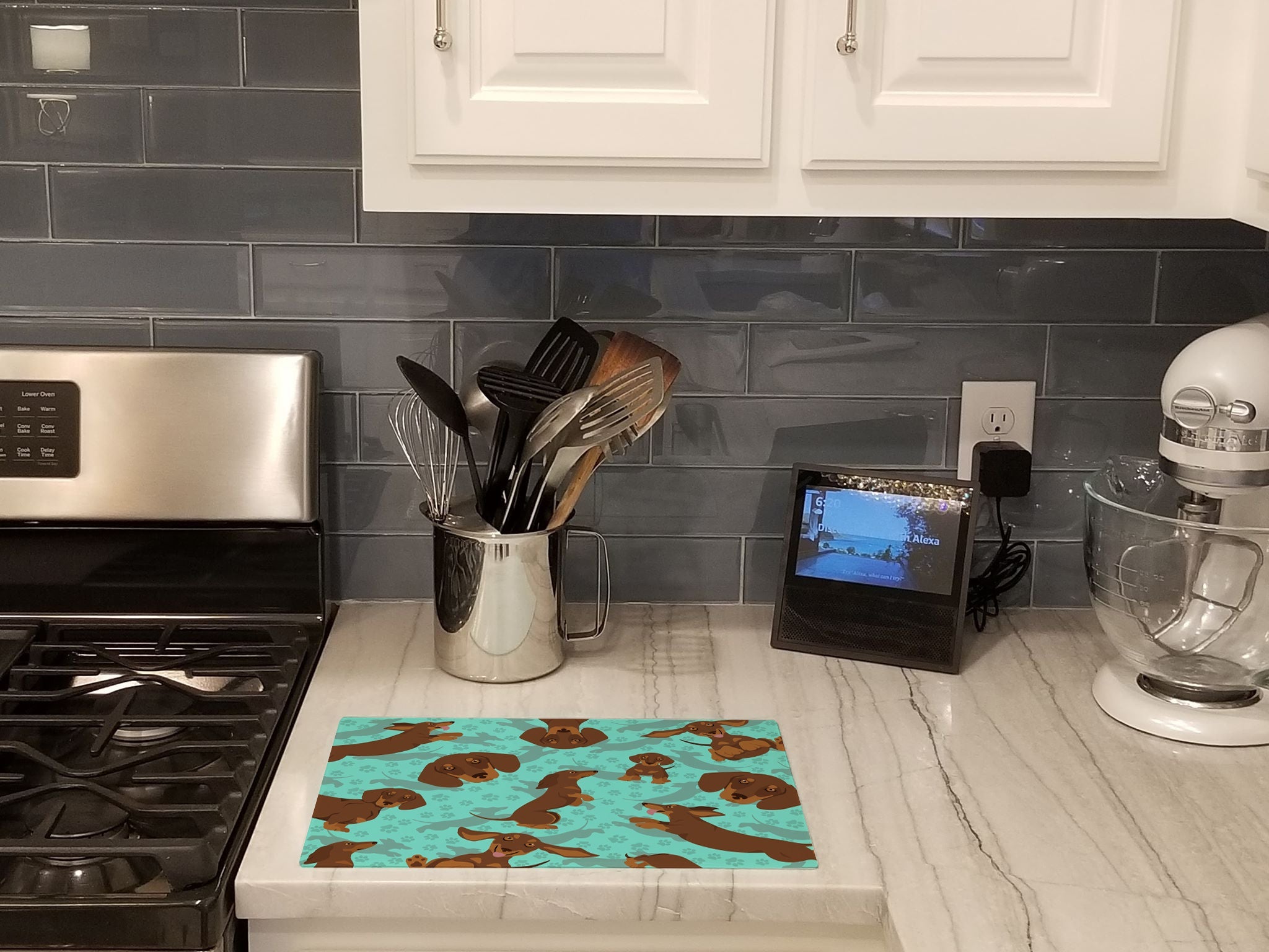 Chocolate and Tan Dachshund Cutting Board Tempered Glass Kitchen Cutting Surface, Heat Resistant Chopping, Non-Slip Feet, Food Prep & Serving