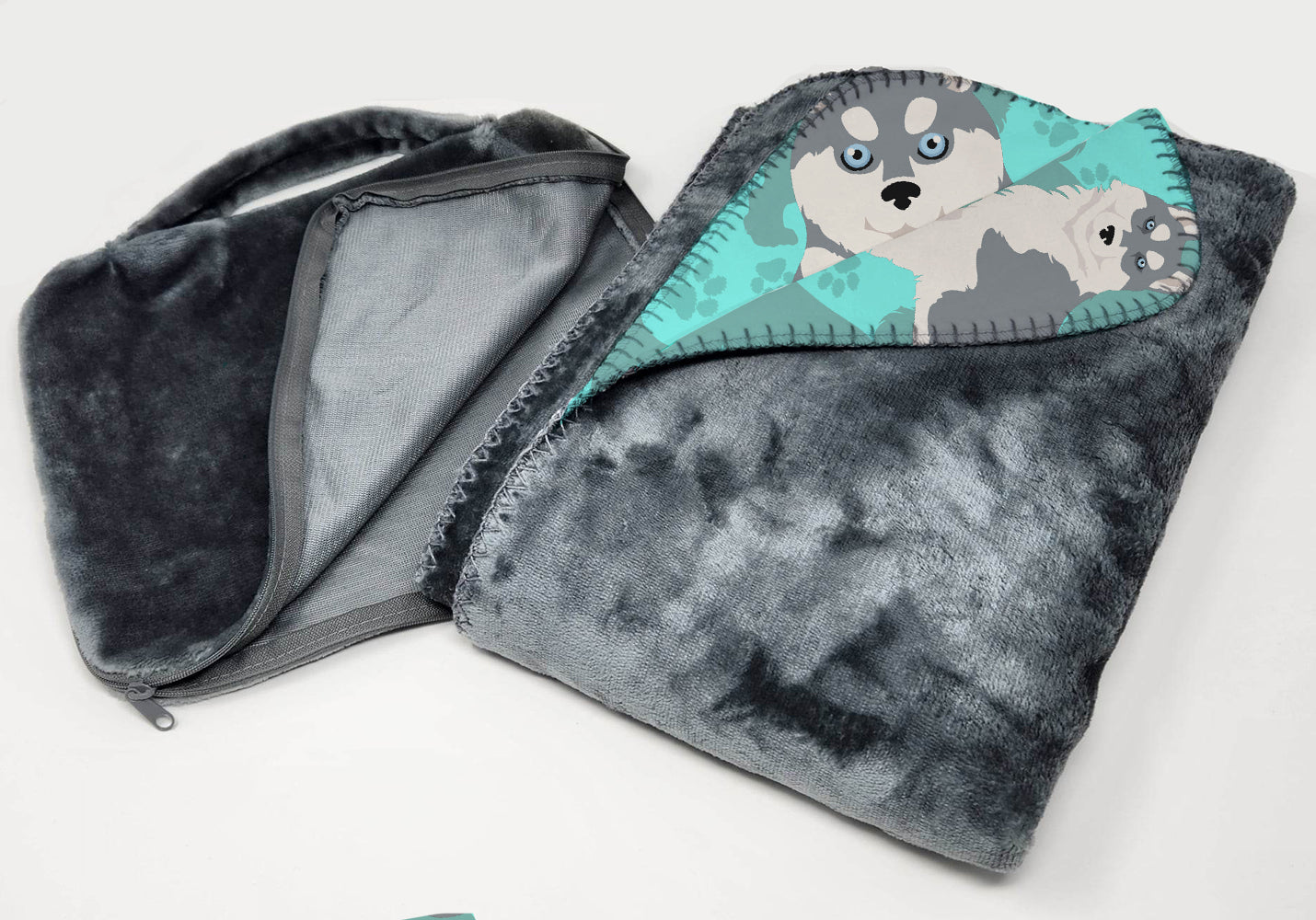 Grey Siberian Husky Soft Travel Blanket with Bag Airplane Blanket, Indoor Outdoor Camping Blanket for Traveling, Picnics, Beach Trips, Concerts