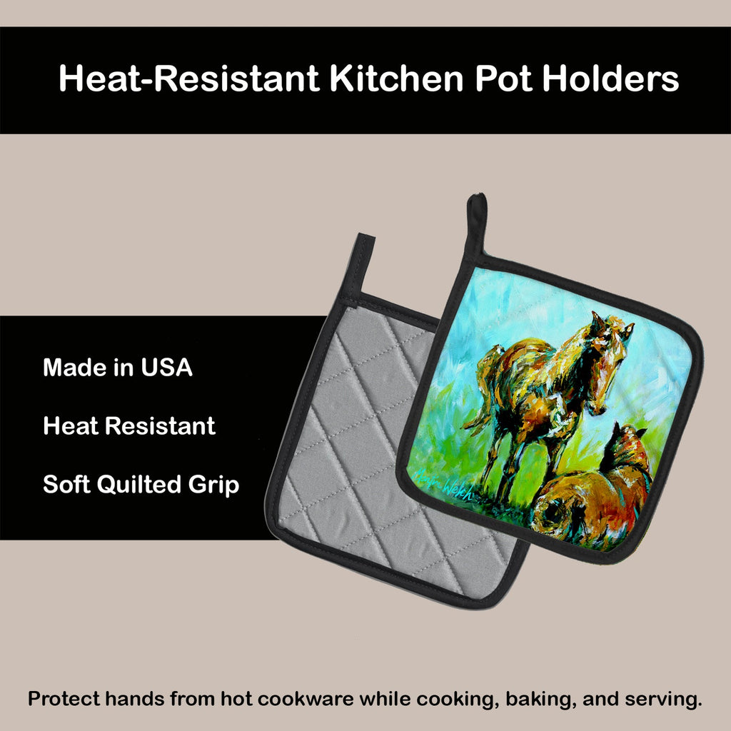 Horse Grazin Pot Holder Set of 2 Heat Resistant Quilted Hot Pads 7.5 x 7.5 Inch, Insulated Kitchen Trivets for Cooking & Baking