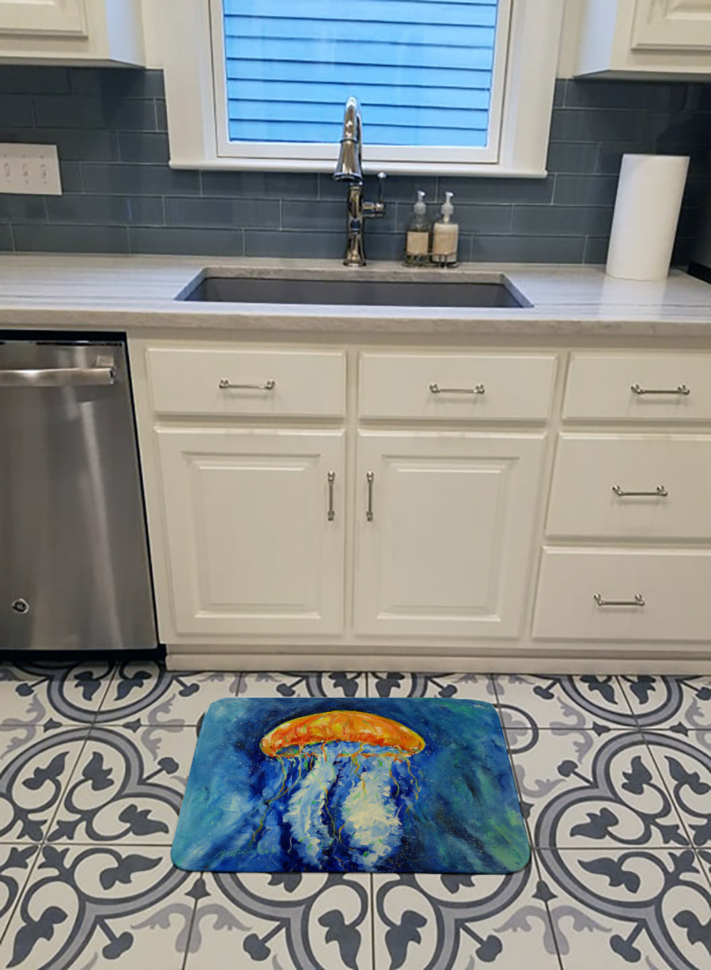 Calm Water Jellyfish Memory Foam Kitchen Mat Machine Washable Anti-Fatigue Cushion Comfort Bath or Kitchen Rug