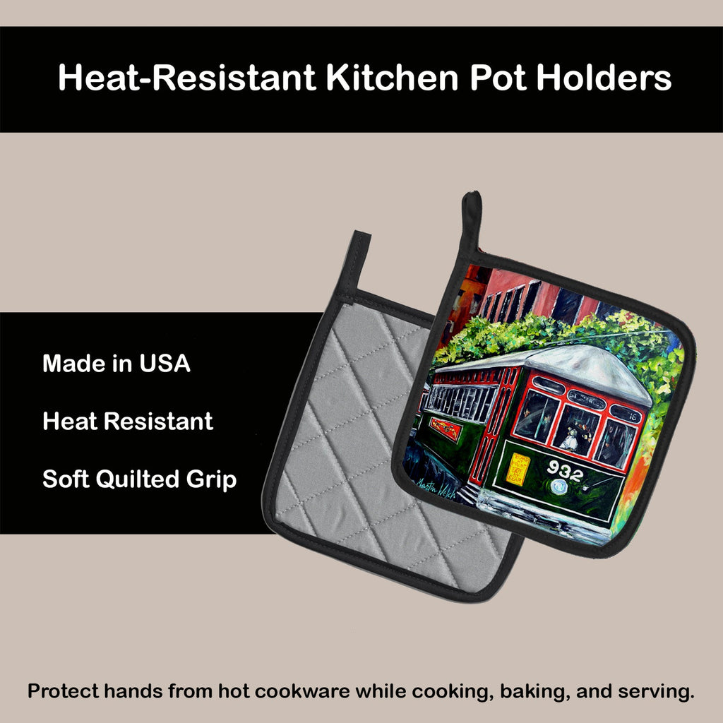 Streetcar St. Charles #2 Pot Holder Set of 2 Heat Resistant Quilted Hot Pads 7.5 x 7.5 Inch, Insulated Kitchen Trivets for Cooking & Baking