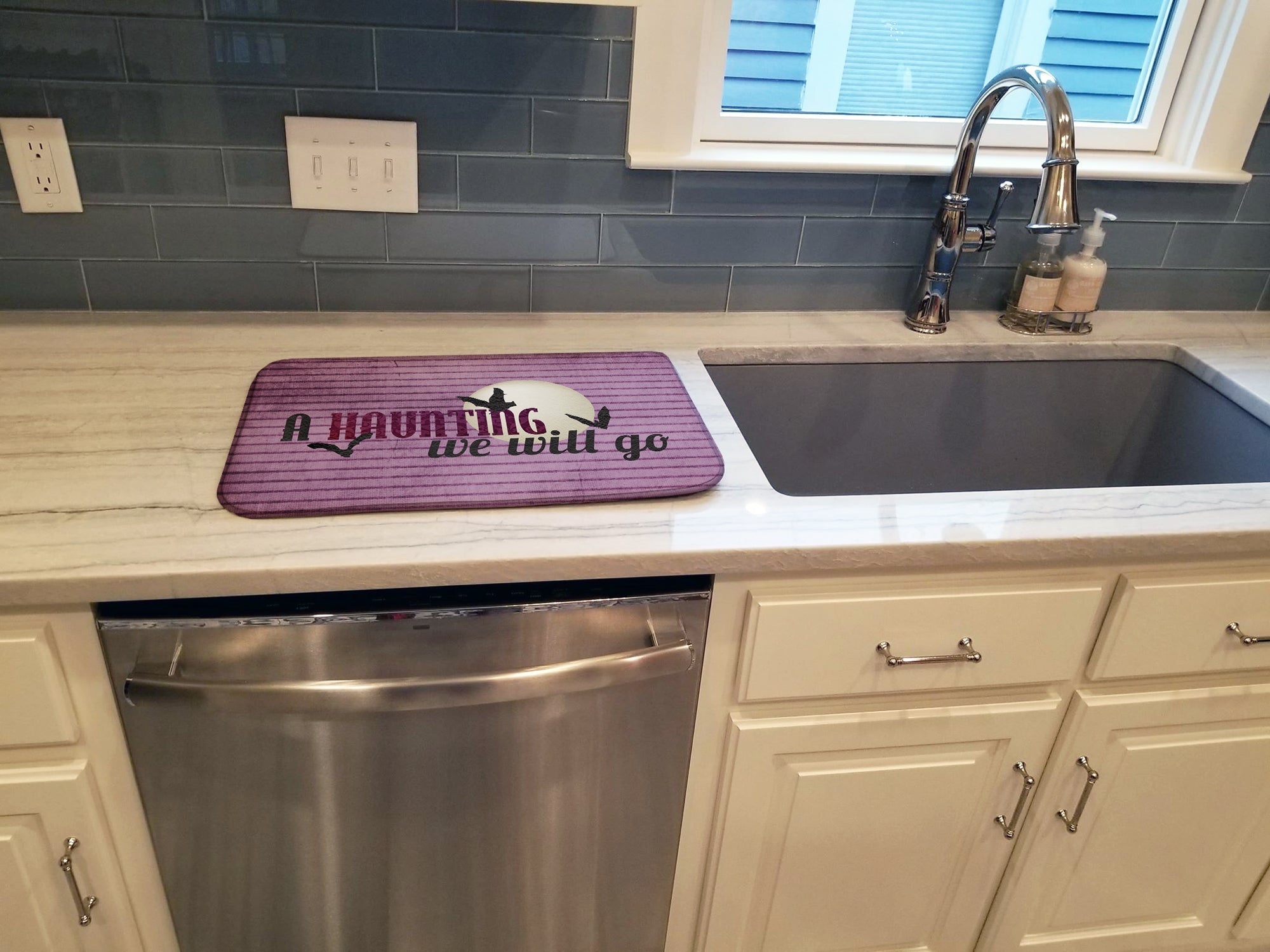 A Haunting we will go Halloween Dish Drying Mat Absorbent Dish Drying Mat Pad for Kitchen Counter Dish Drainer Mat for Countertop, 14 x 21", Multicolor
