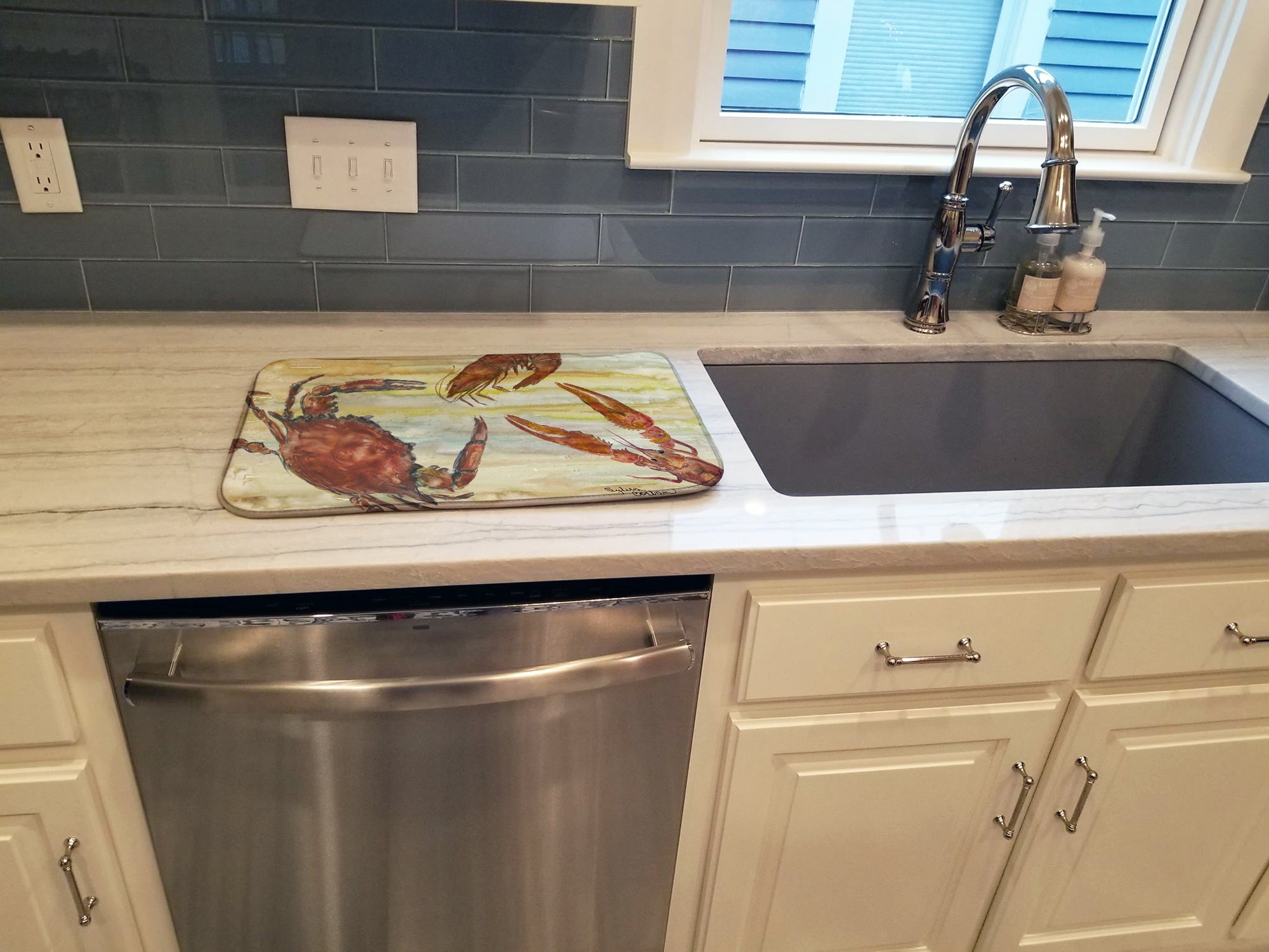 Crab, Shrimp, Oyster Yellow Sky Dish Drying Mat Absorbent Dish Drying Mat Pad for Kitchen Counter Dish Drainer Mat for Countertop, 14 x 21", Multicolor