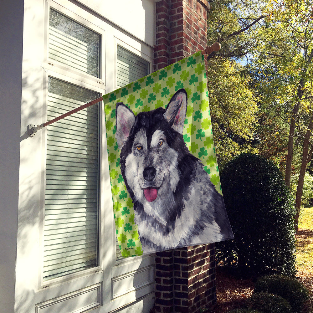 Alaskan Malamute St. Patrick's Day Shamrock House Flag 28x40 Porch Sleeve Pole Decorative Outside Yard Banner Artwork Wall Hanging, Polyester