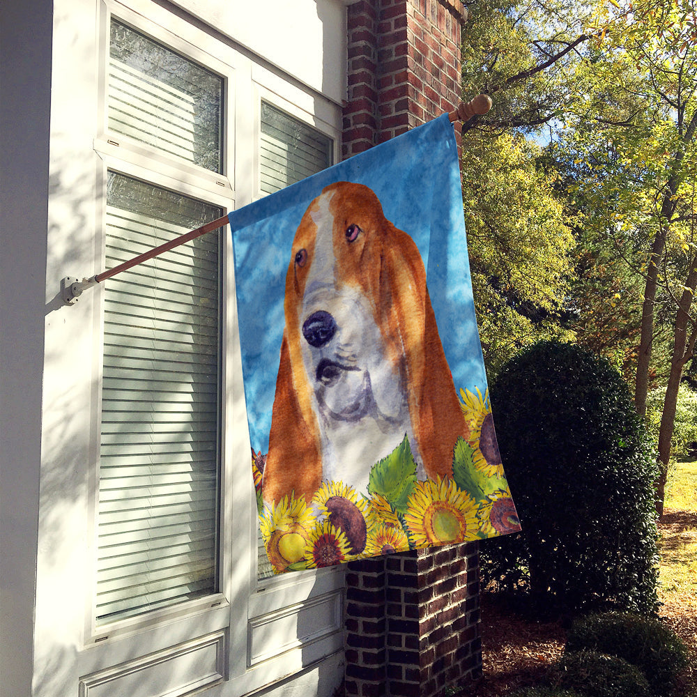 Basset Hound in Summer Flowers House Flag 28x40 Porch Sleeve Pole Decorative Outside Yard Banner Artwork Wall Hanging, Polyester