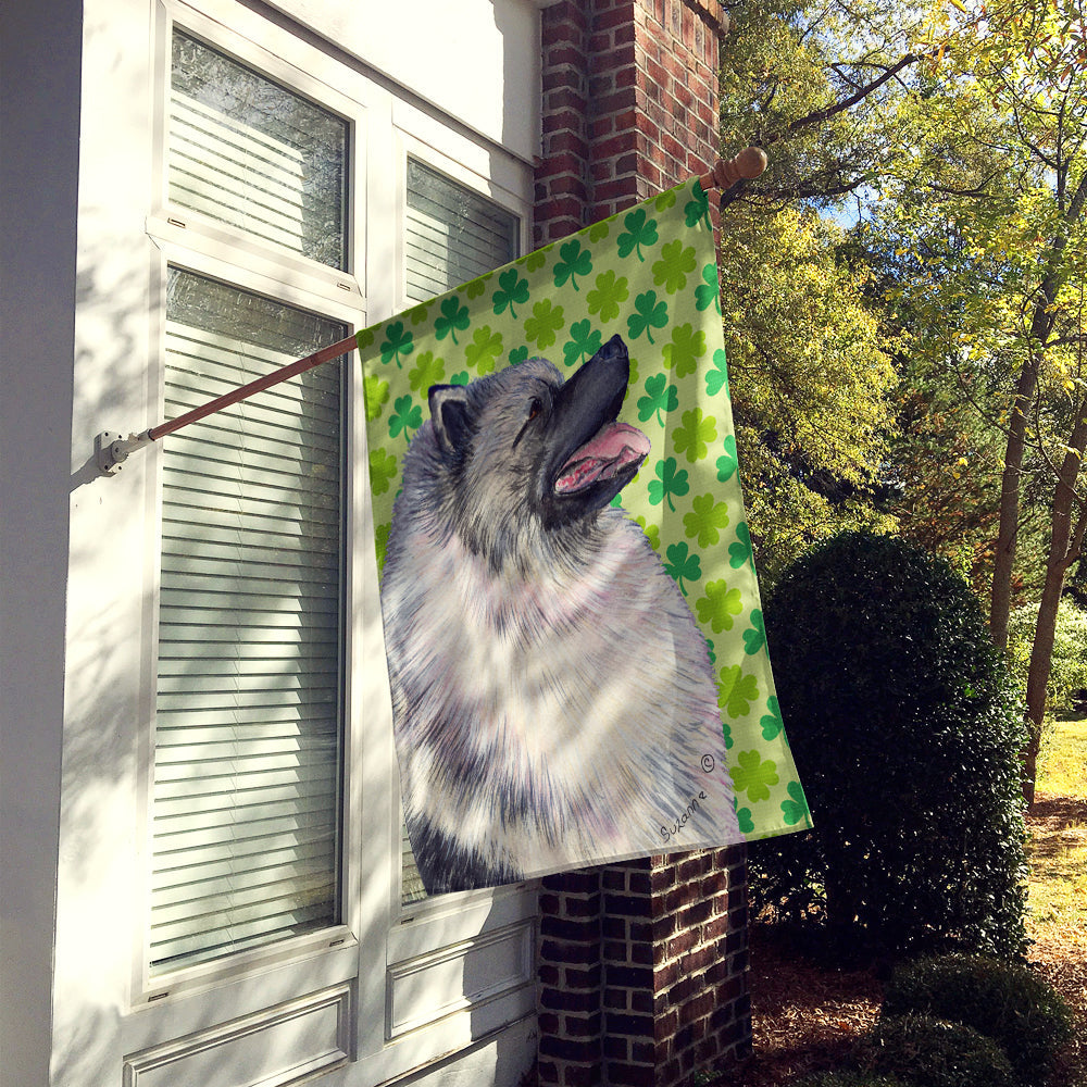 Keeshond St. Patrick's Day Shamrock Portrait House Flag 28x40 Porch Sleeve Pole Decorative Outside Yard Banner Artwork Wall Hanging, Polyester