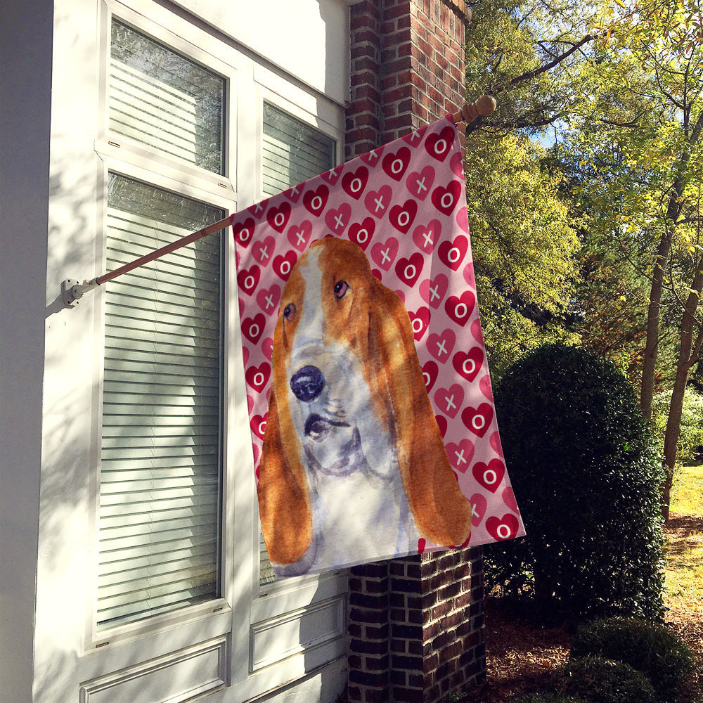 Basset Hound Hearts Love and Valentine's Day Portrait House Flag 28x40 Porch Sleeve Pole Decorative Outside Yard Banner Artwork Wall Hanging, Polyester