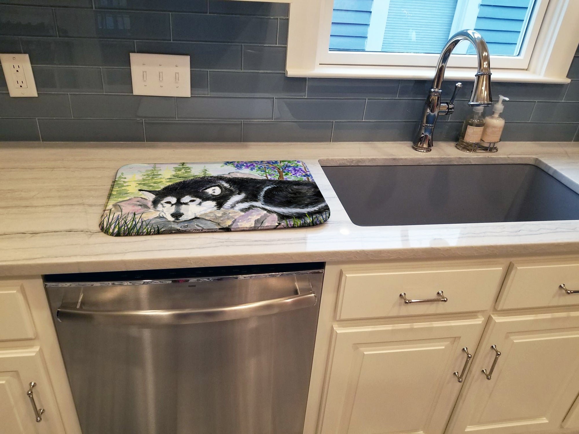 Alaskan Malamute Dish Drying Mat Absorbent Dish Drying Mat Pad for Kitchen Counter Dish Drainer Mat for Countertop, 14 x 21", Multicolor