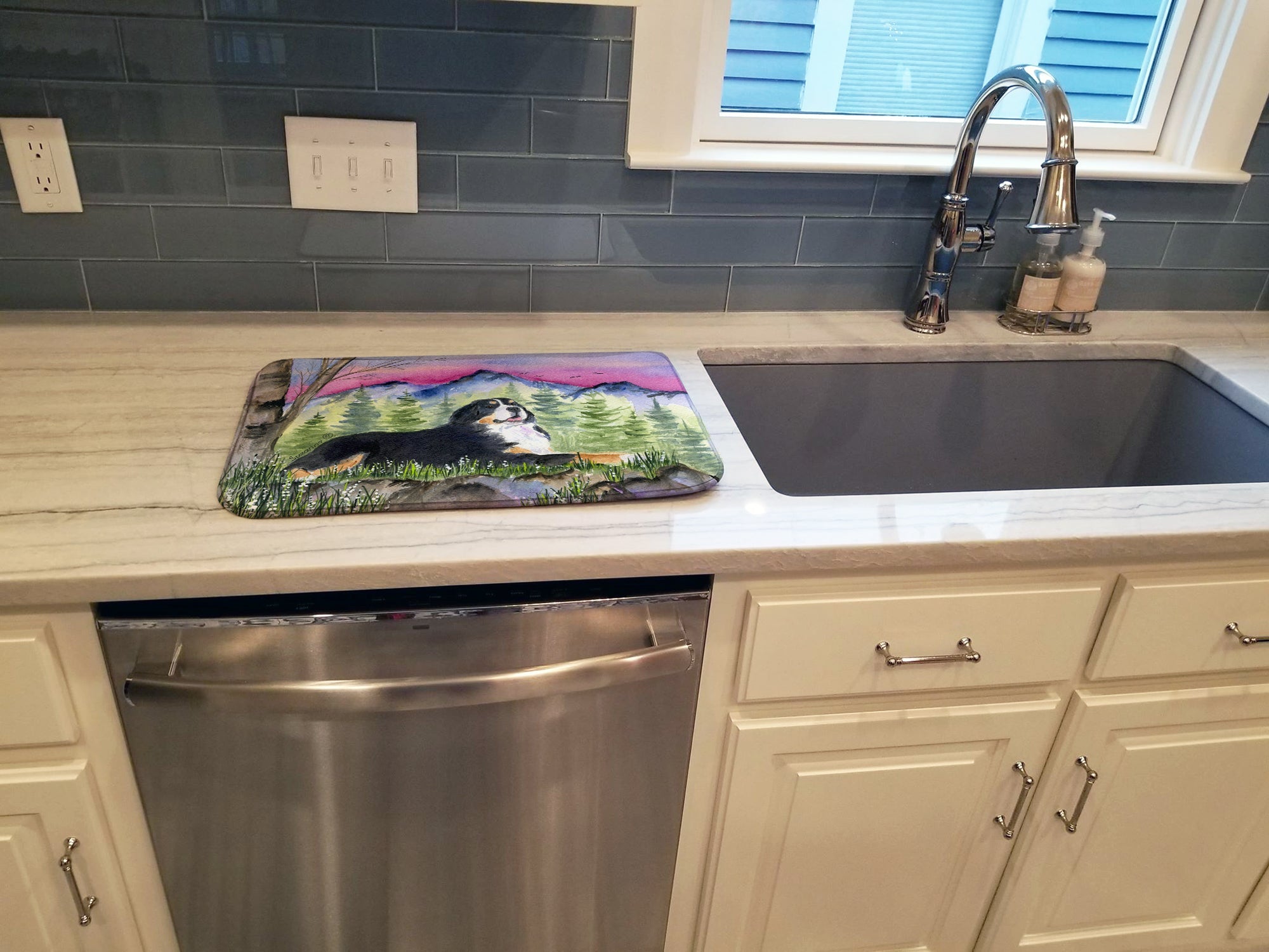 Bernese Mountain Dog Dish Drying Mat Absorbent Dish Drying Mat Pad for Kitchen Counter Dish Drainer Mat for Countertop, 14 x 21", Multicolor