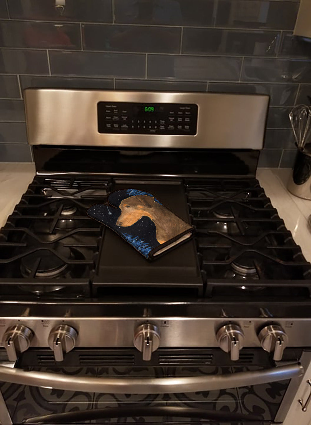 Starry Night Doberman Oven Mitt Heat Resistant Thick Oven Mitt for Hot Pans and Oven, Kitchen Mitt Protect Hands, Cooking Baking Glove