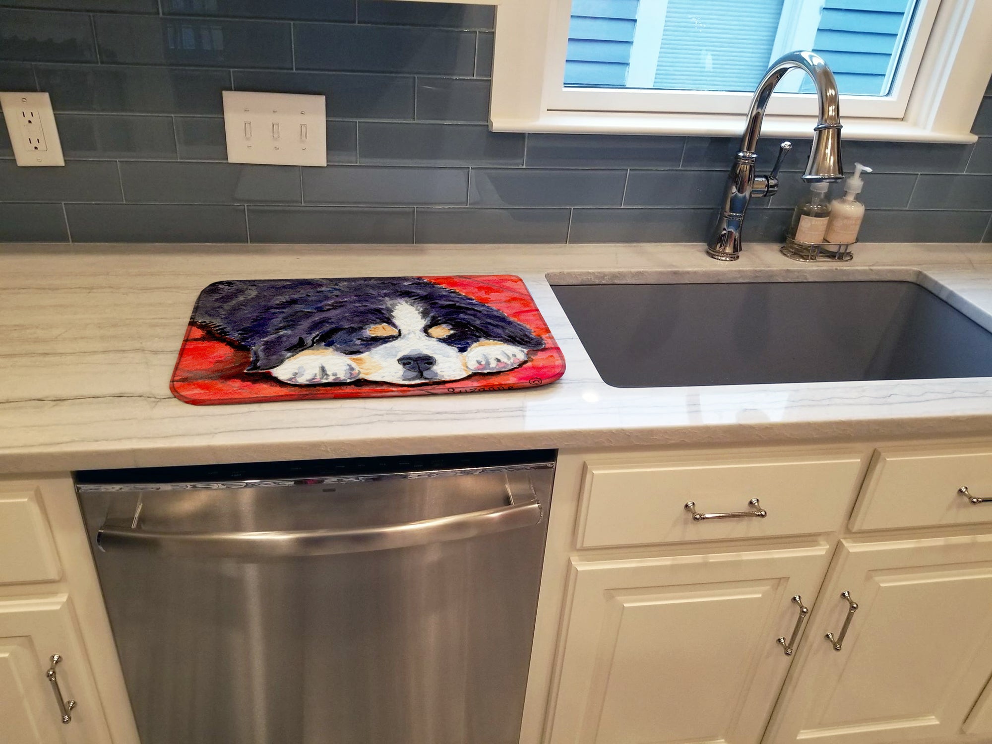 Bernese Mountain Dog Dish Drying Mat Absorbent Dish Drying Mat Pad for Kitchen Counter Dish Drainer Mat for Countertop, 14 x 21", Multicolor