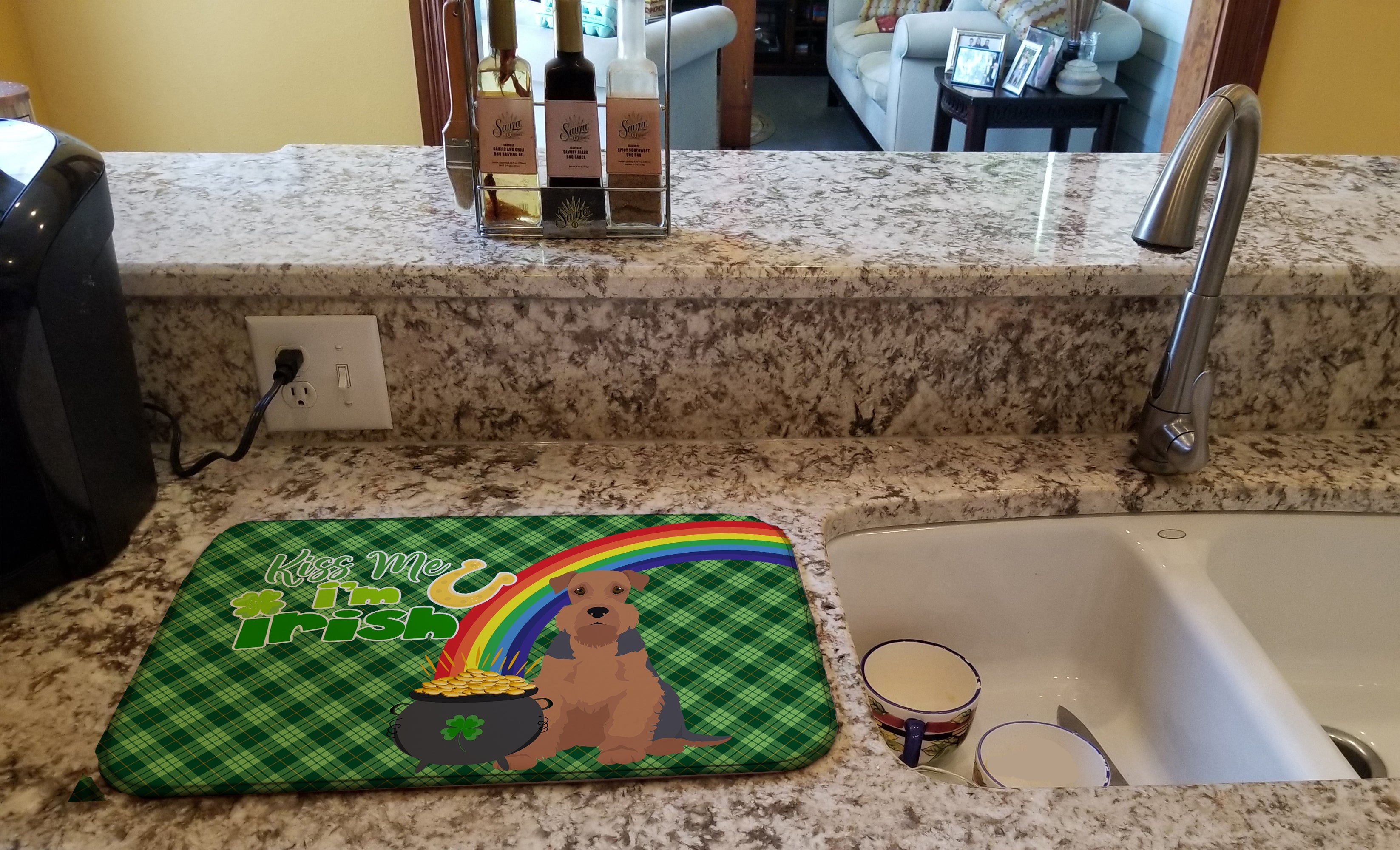 Grizzle and Tan Airedale Terrier St. Patrick's Day Dish Drying Mat Absorbent Dish Drying Mat Pad for Kitchen Counter Dish Drainer Mat for Countertop, 14 x 21", Multicolor