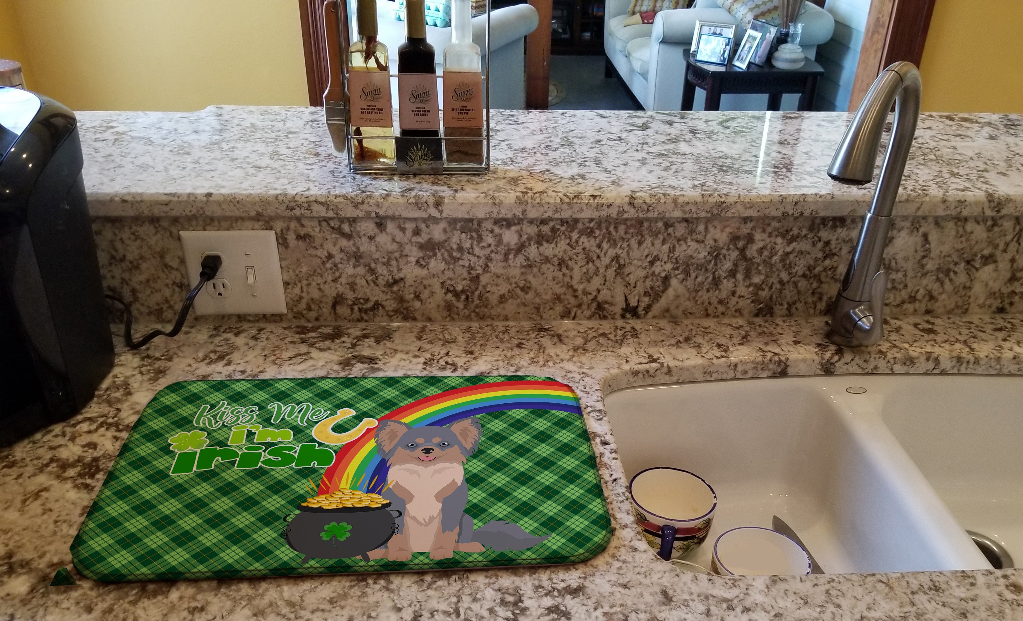 Longhaired Blue and Tan Chihuahua St. Patrick's Day Dish Drying Mat Absorbent Dish Drying Mat Pad for Kitchen Counter Dish Drainer Mat for Countertop, 14 x 21", Multicolor