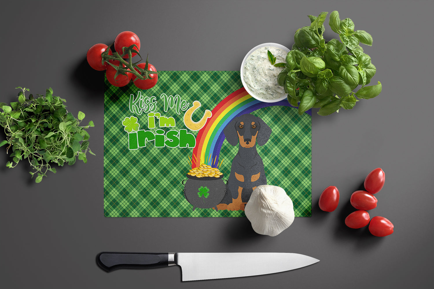 Black and Tan Dachshund St. Patrick's Day Cutting Board Tempered Glass Kitchen Cutting Surface, Heat Resistant Chopping, Non-Slip Feet, Food Prep & Serving