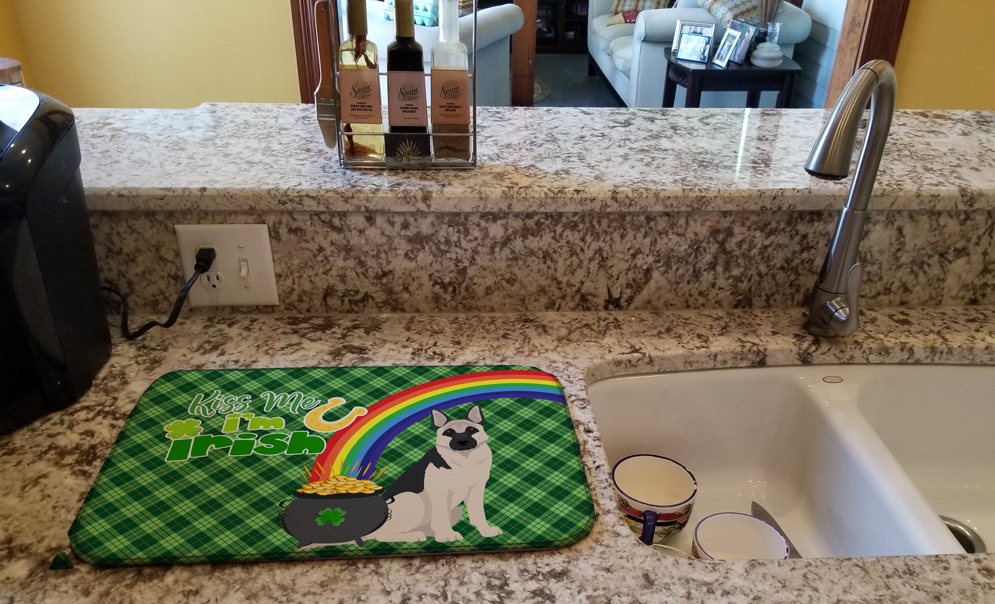 Black and Silver German Shepherd St. Patrick's Day Dish Drying Mat Absorbent Dish Drying Mat Pad for Kitchen Counter Dish Drainer Mat for Countertop, 14 x 21", Multicolor