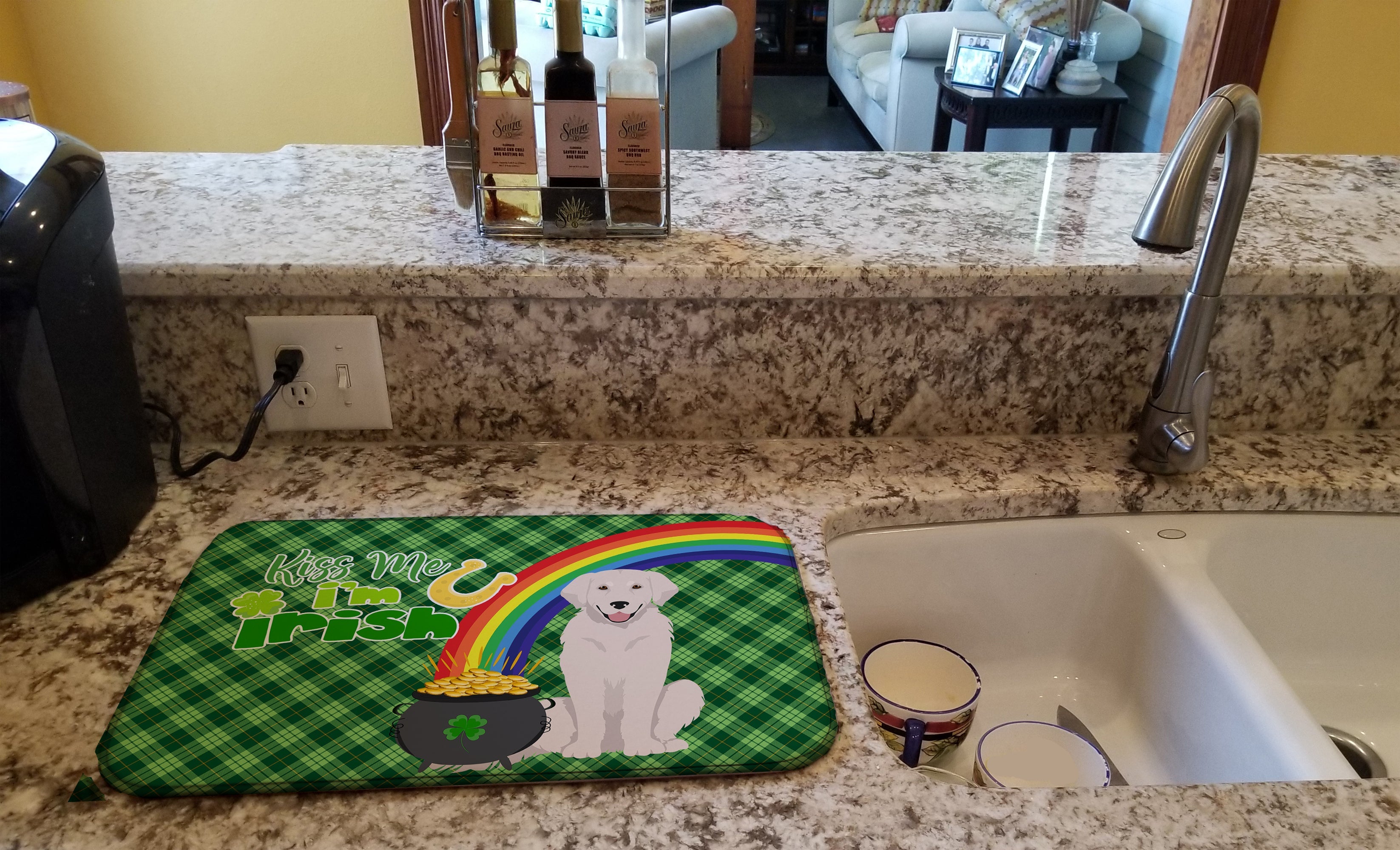 Cream Golden Retriever St. Patrick's Day Dish Drying Mat Absorbent Dish Drying Mat Pad for Kitchen Counter Dish Drainer Mat for Countertop, 14 x 21", Multicolor
