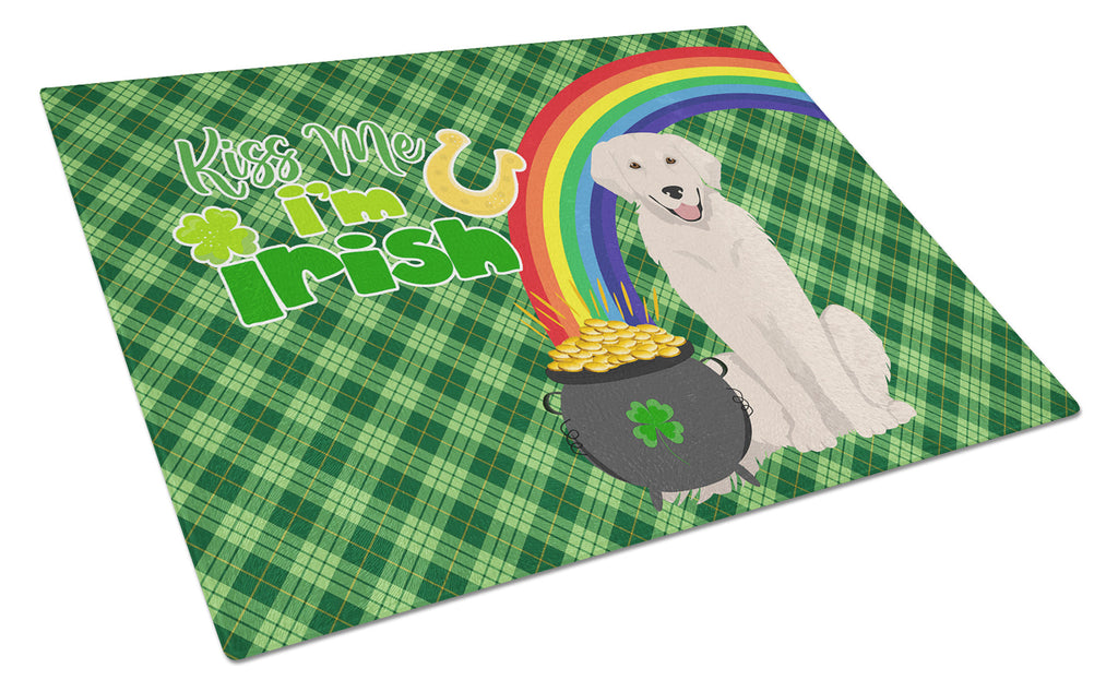 Cream Golden Retriever St. Patrick's Day Cutting Board Tempered Glass Kitchen Cutting Surface, Heat Resistant Chopping, Non-Slip Feet, Food Prep & Serving