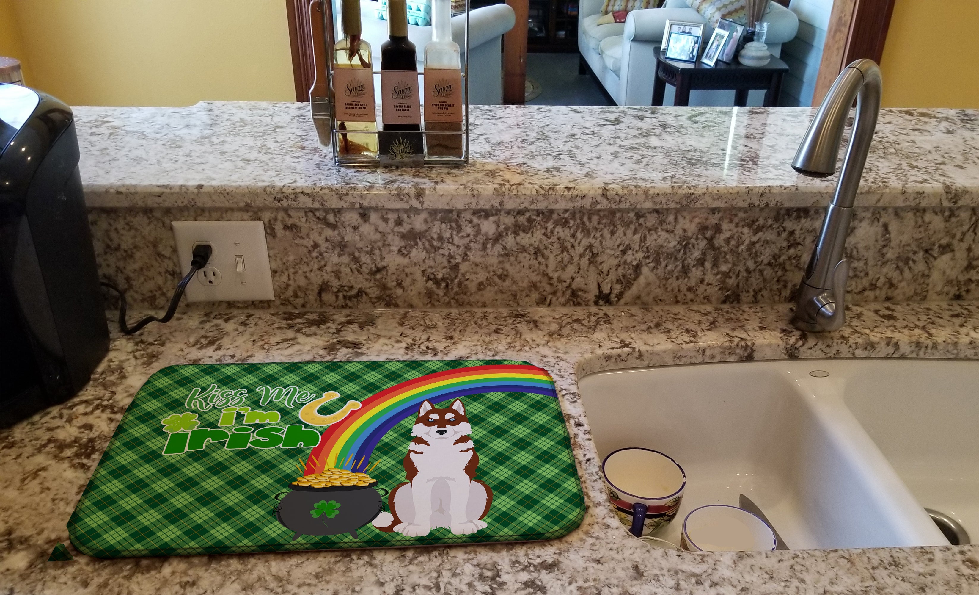 Red Siberian Husky St. Patrick's Day Dish Drying Mat Absorbent Dish Drying Mat Pad for Kitchen Counter Dish Drainer Mat for Countertop, 14 x 21", Multicolor